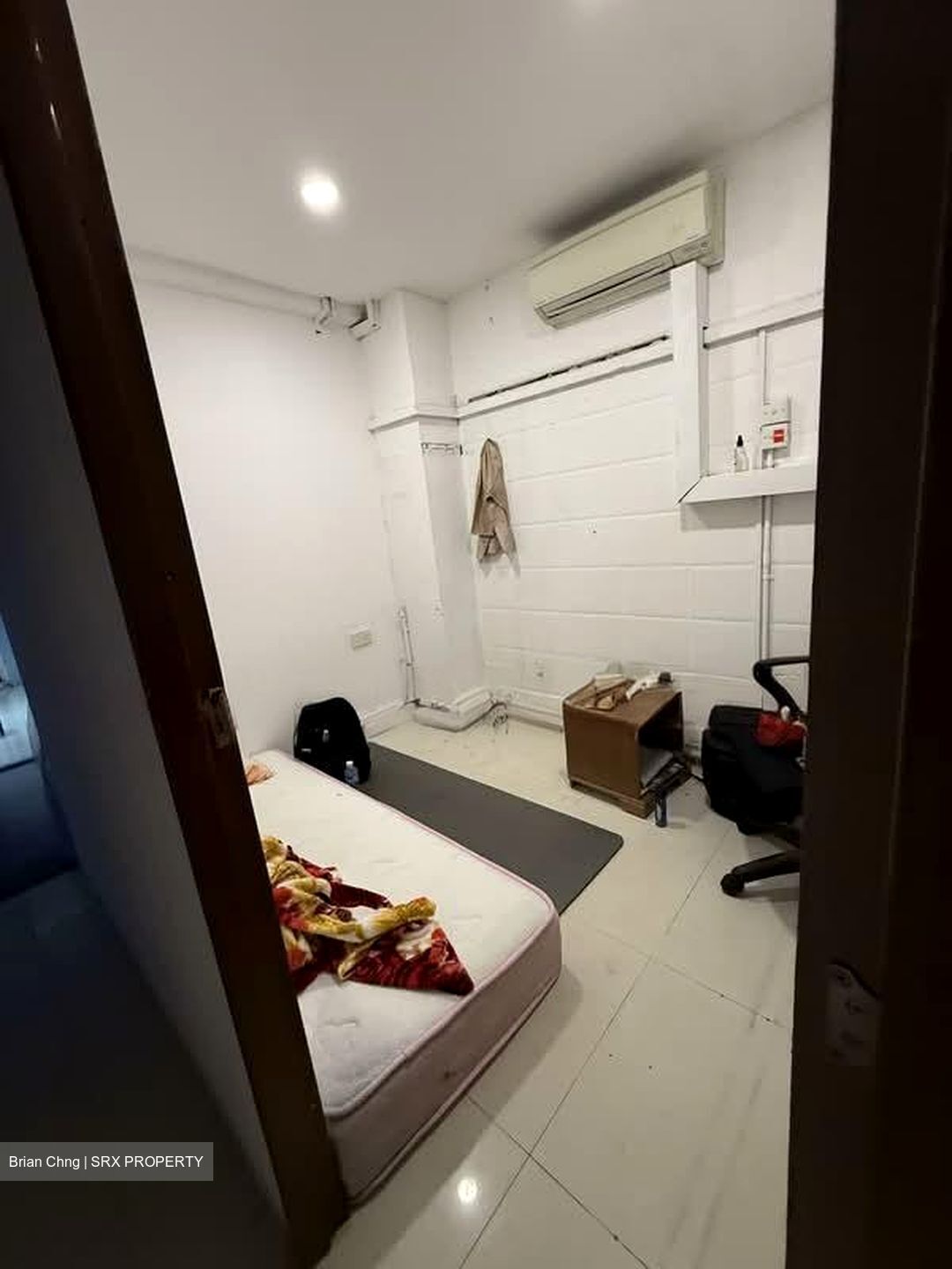 Upper Serangoon Road (D19), Shop House #593654441